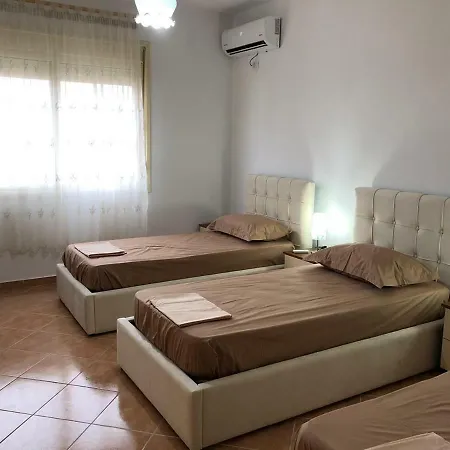 Apartament Mi'kasa Apartment's